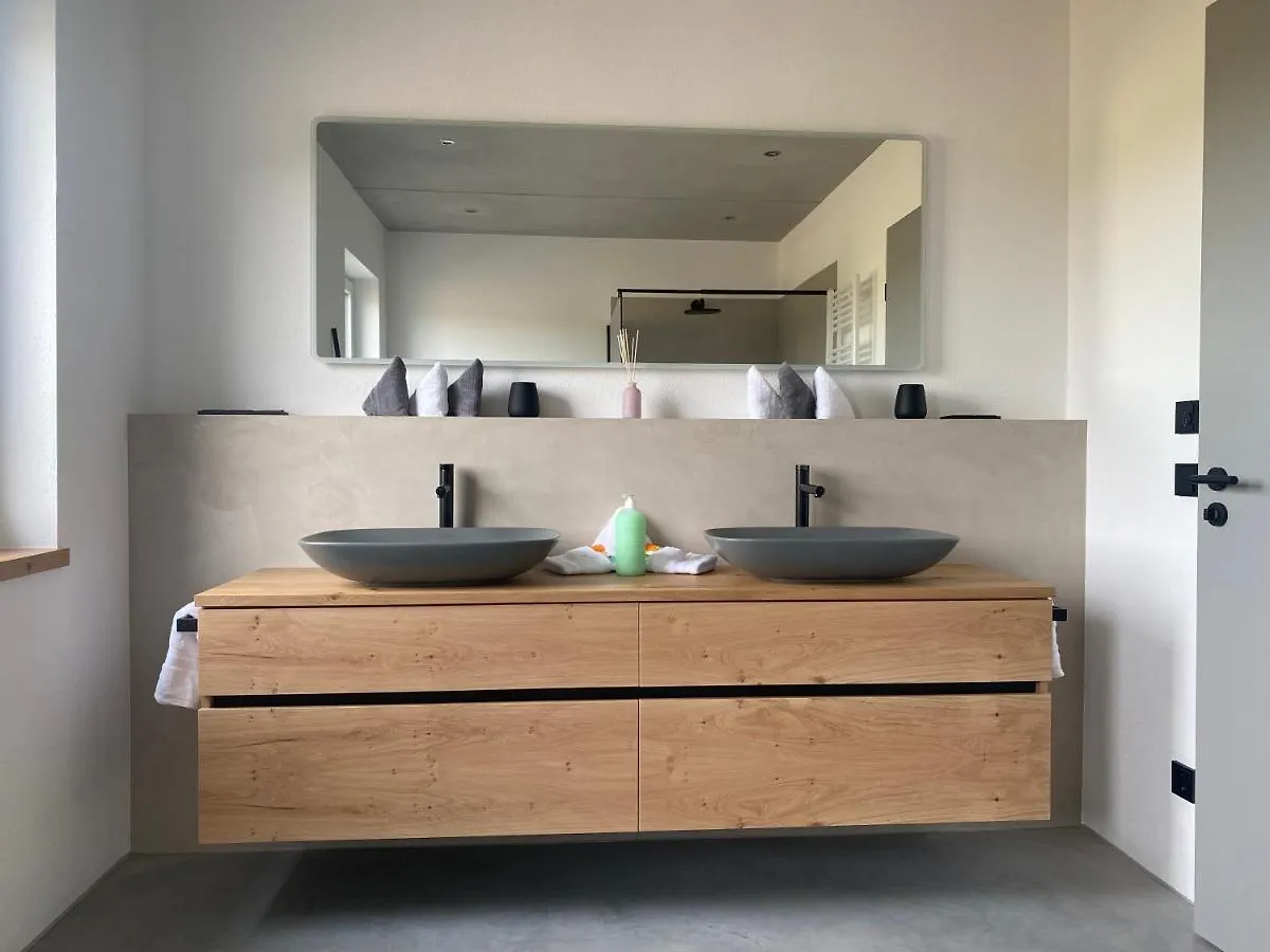 Ferienwohnung Neubau Gruener Wolpertinger Designwhg 106Qm Barrierefrei Breitbrunn am Chiemsee 0*,  Deutschland